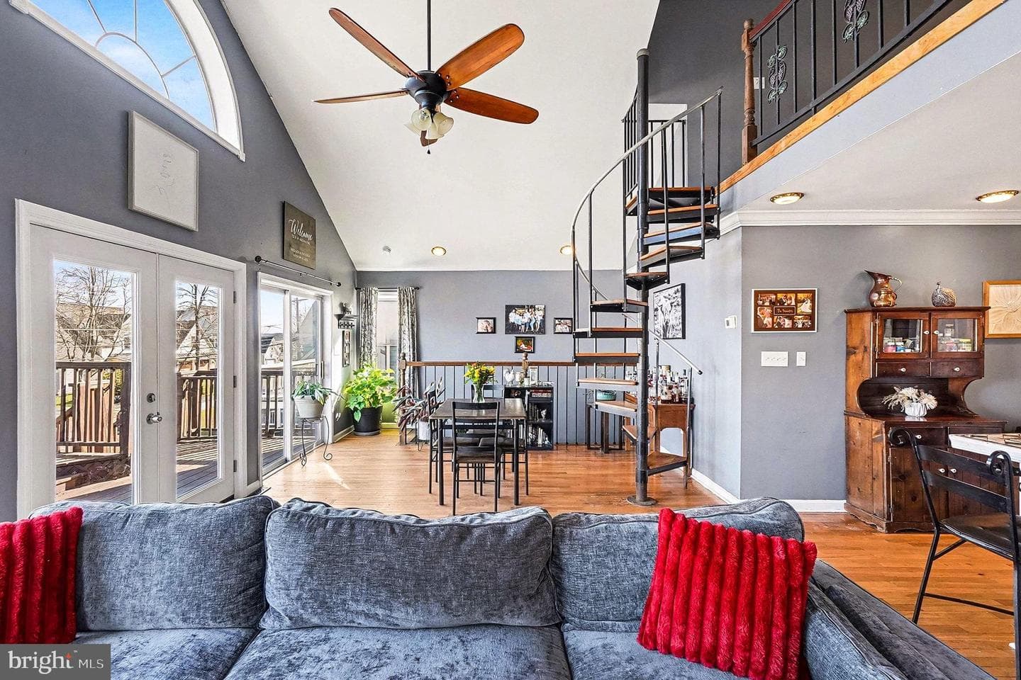 8 Cherry Lane photo 11