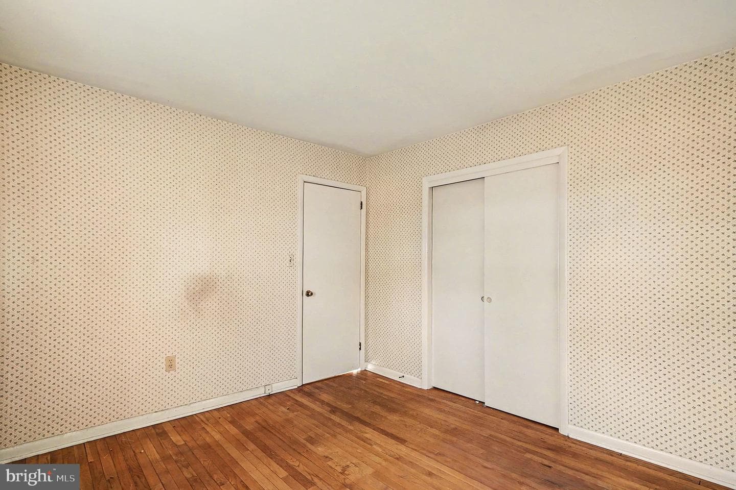 303 Hermitage Drive photo 16