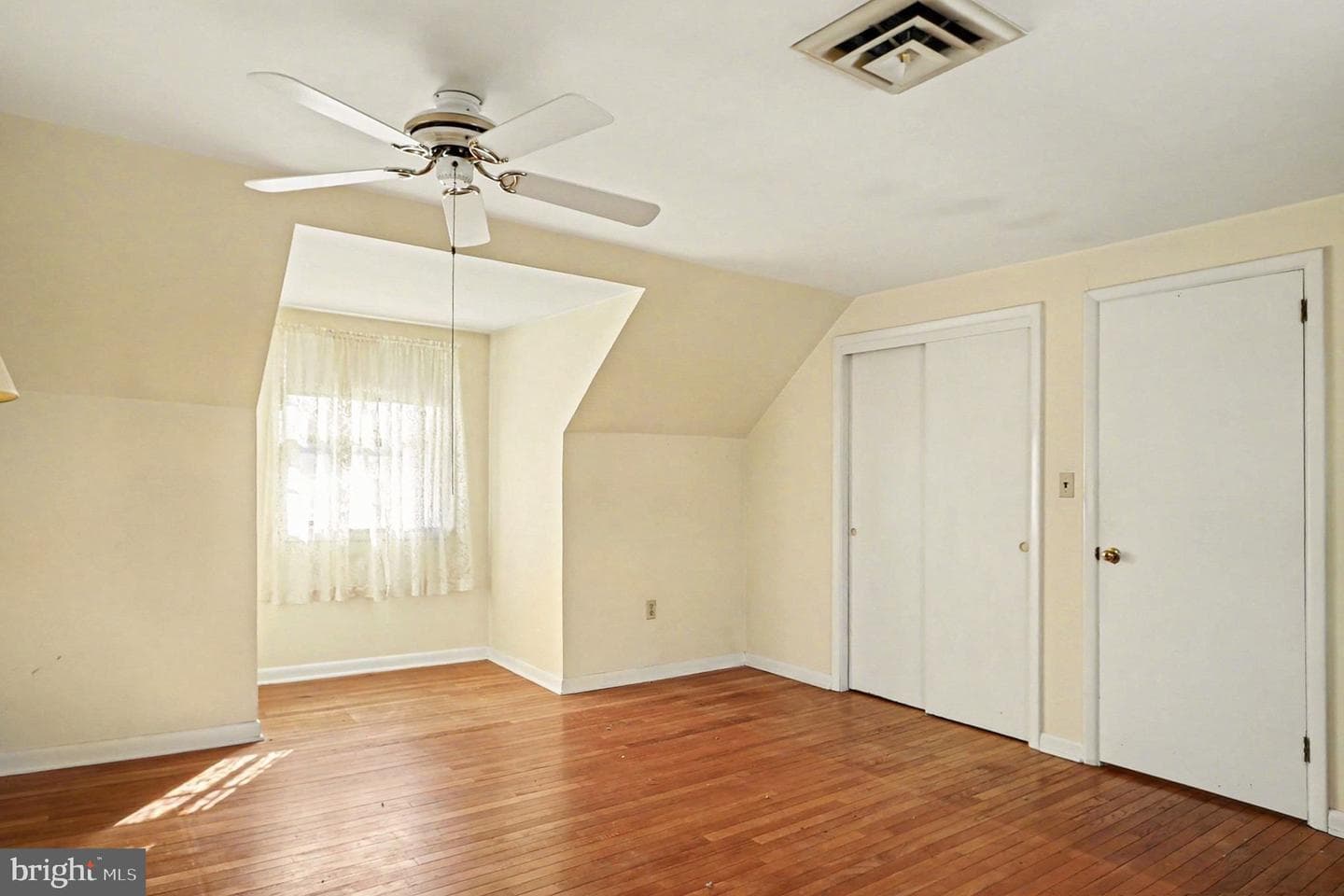 303 Hermitage Drive photo 20