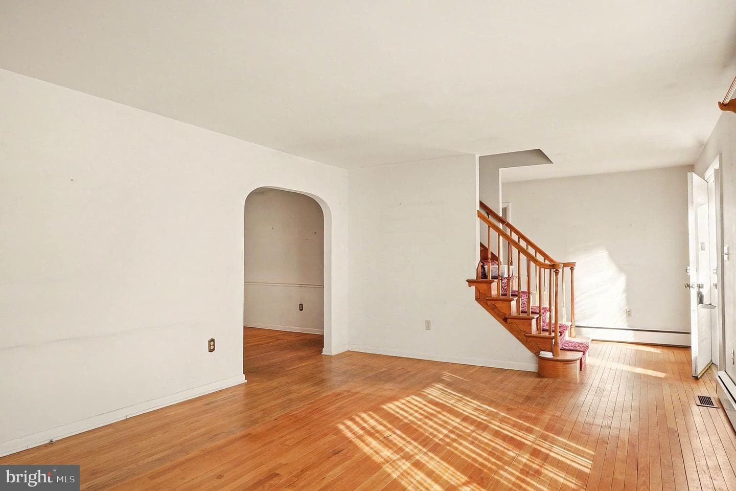 303 Hermitage Drive photo 3
