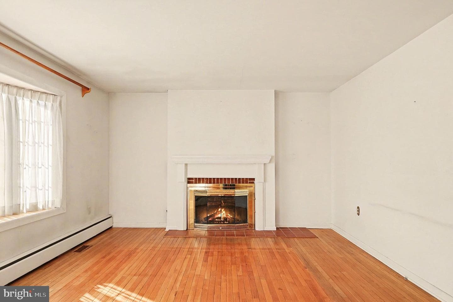 303 Hermitage Drive photo 5