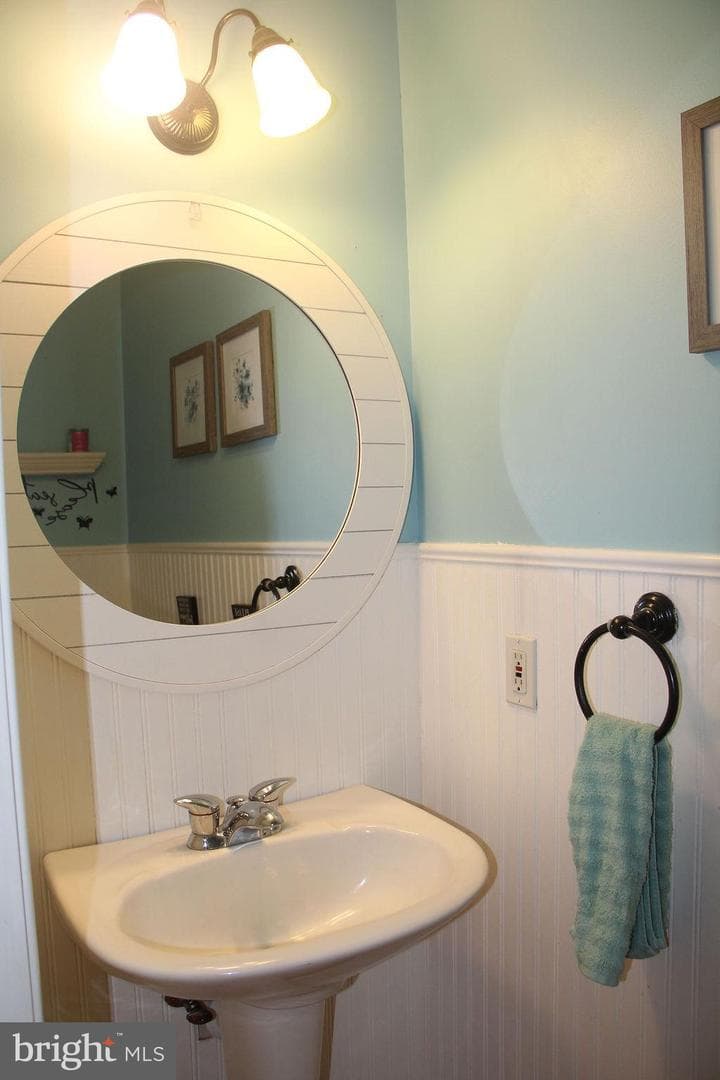 77 Ironoak Court photo 17