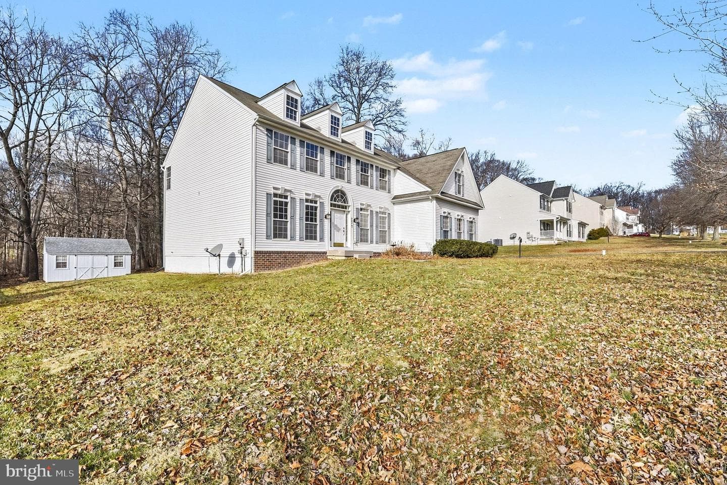 271 Arthur Avenue photo 3