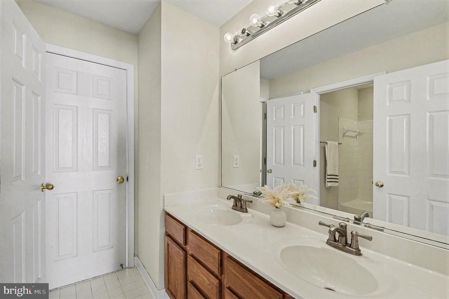 271 Arthur Avenue photo 34