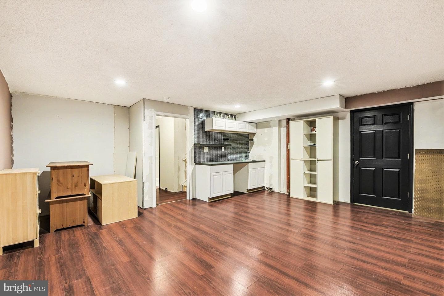 271 Arthur Avenue photo 42