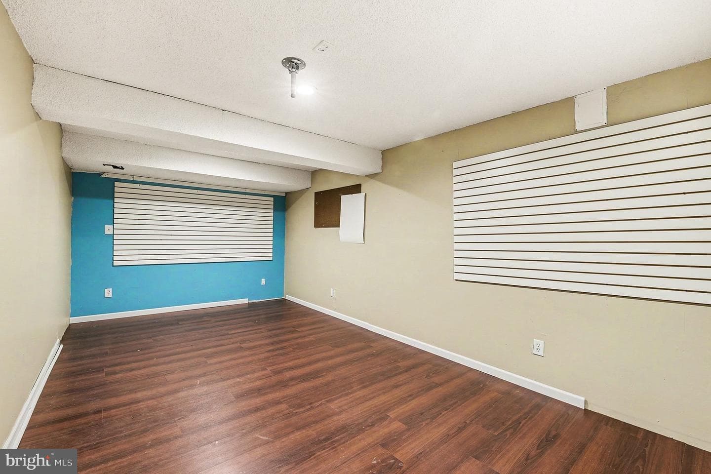 271 Arthur Avenue photo 43