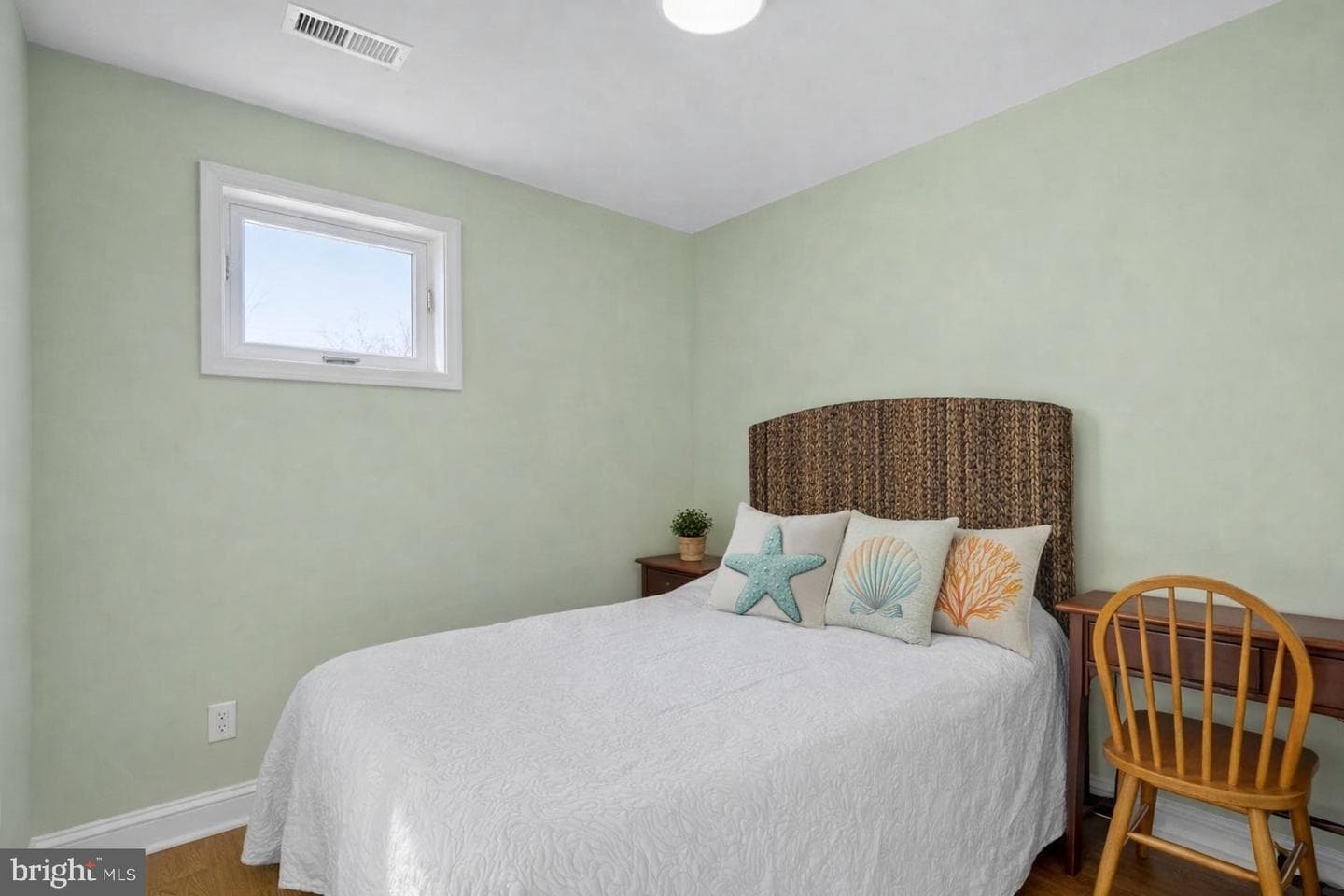 16 Florida Avenue photo 13
