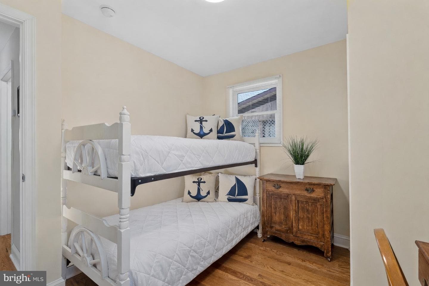 16 Florida Avenue photo 14