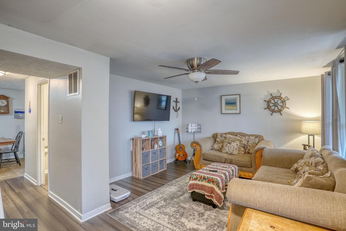 409 Biddle Street photo 5
