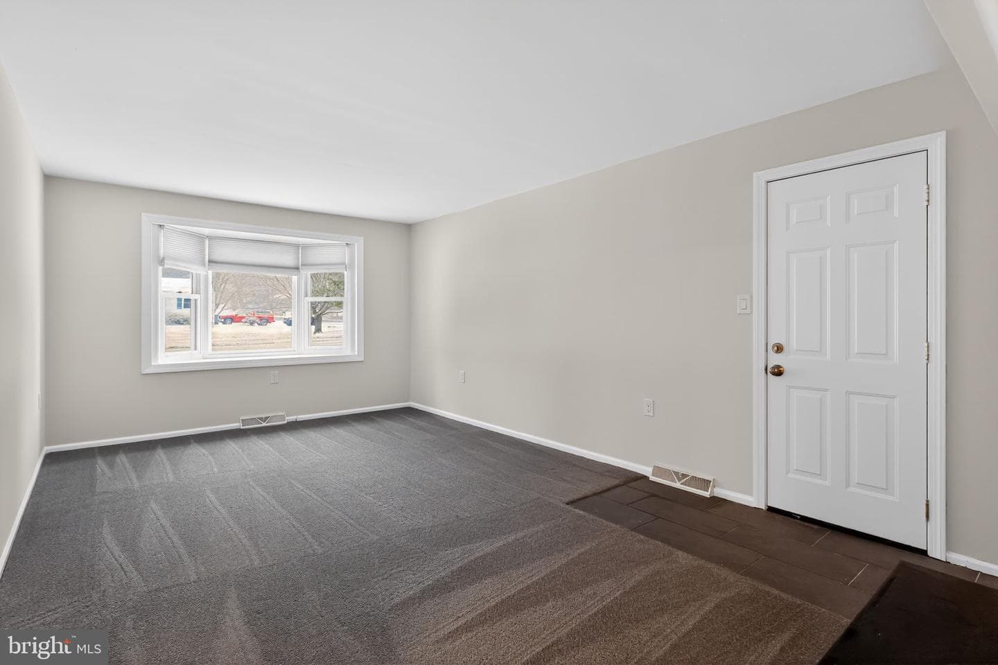 158 Kirkcaldy Drive photo 13