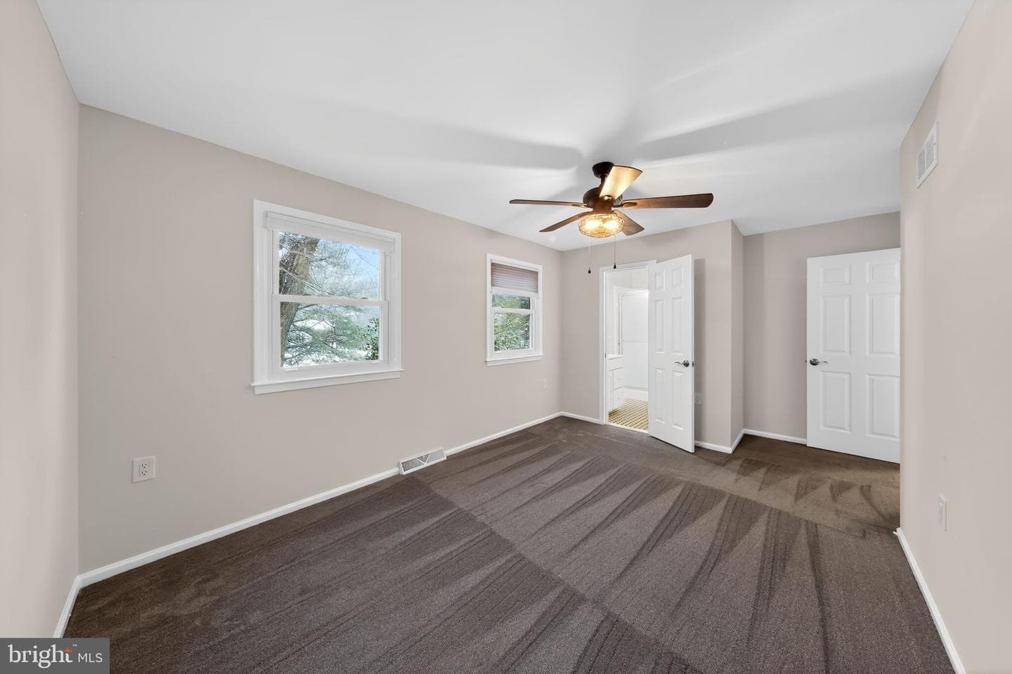 158 Kirkcaldy Drive photo 22