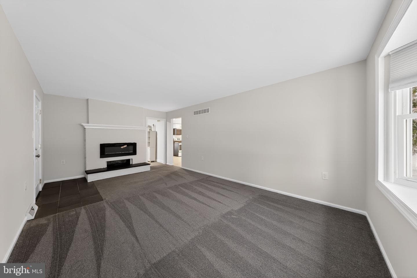 158 Kirkcaldy Drive photo 5