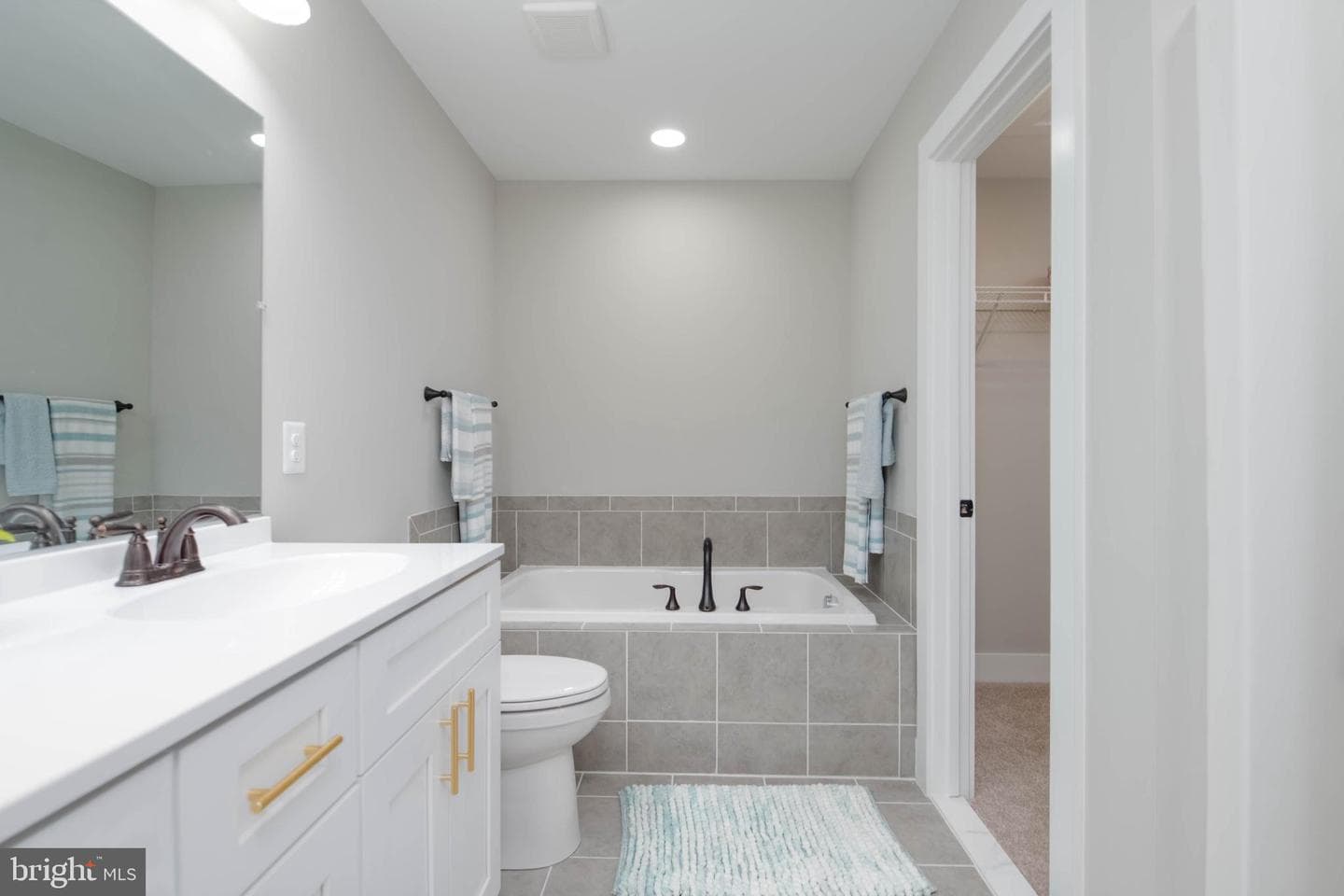 419 Otsego Street photo 32