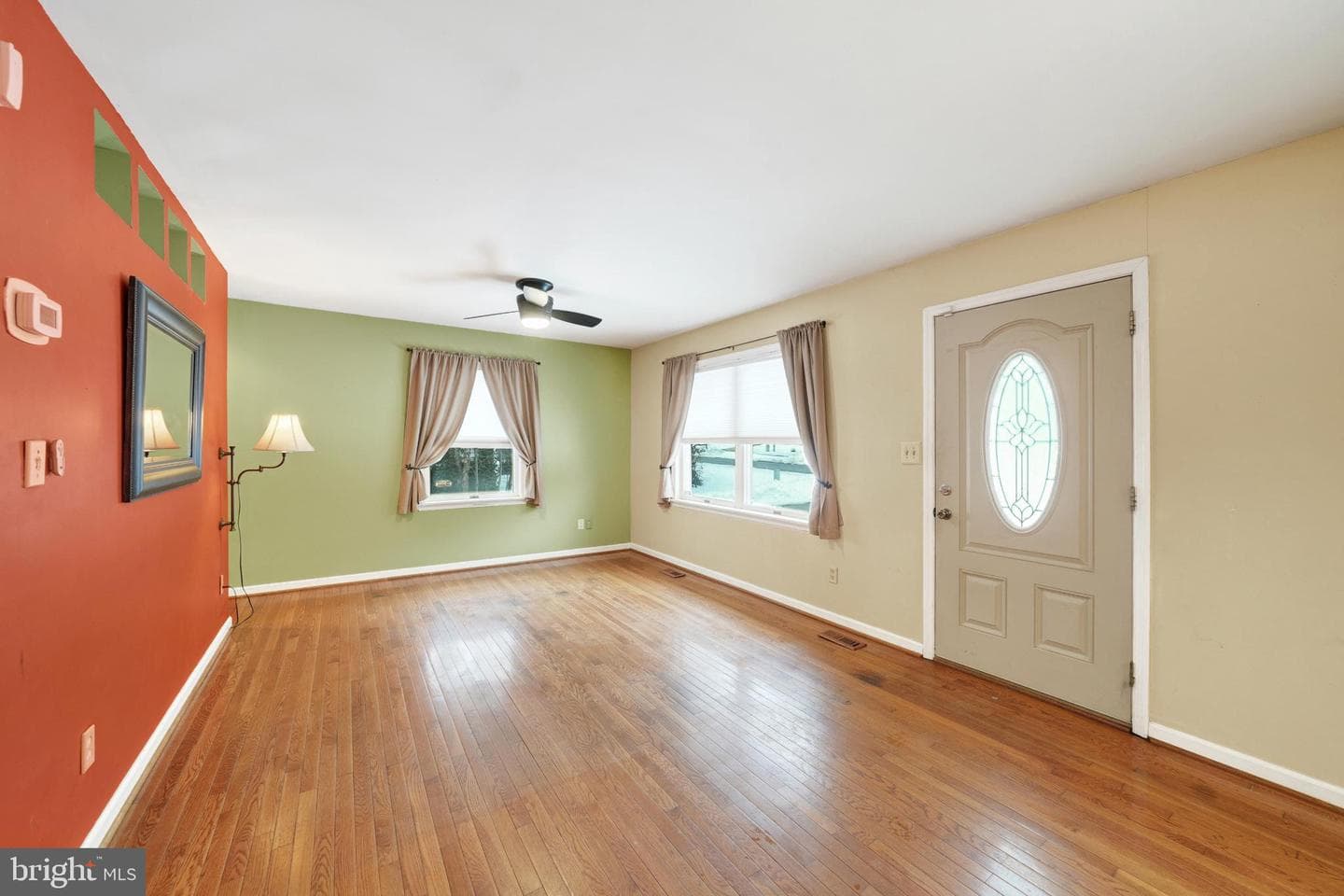 335 E Village Road photo 28