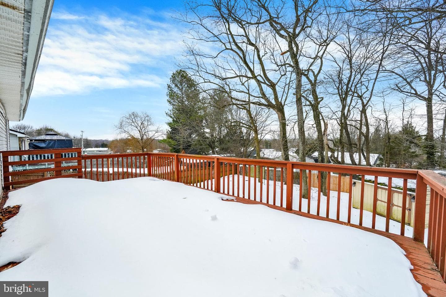 335 E Village Road photo 4
