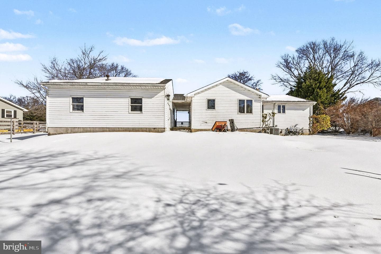 677 Doctor Miller Road photo 24
