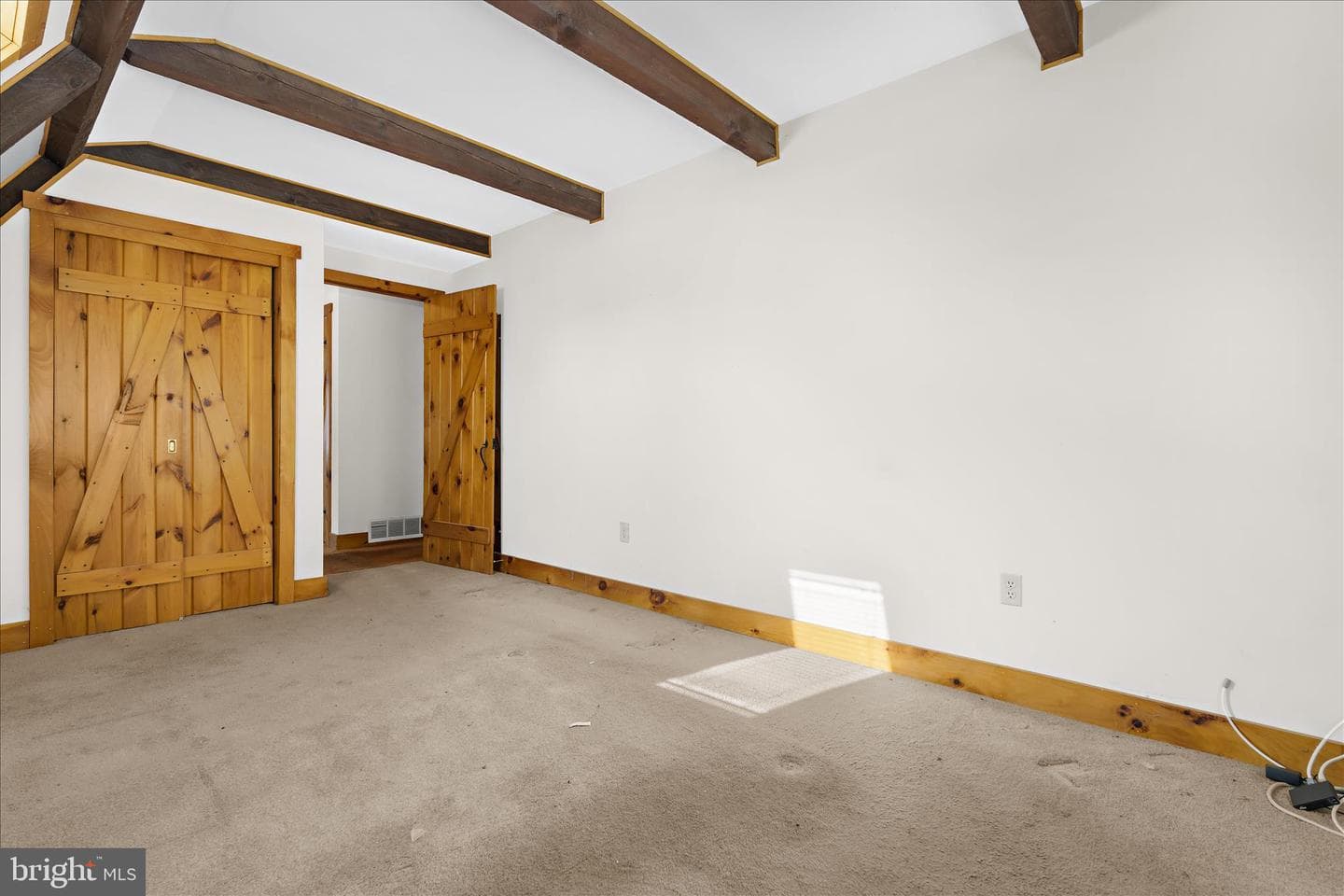 974 Telegraph Road photo 25