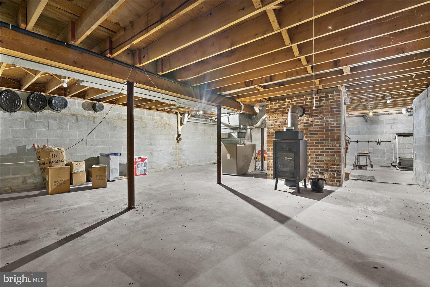 974 Telegraph Road photo 32