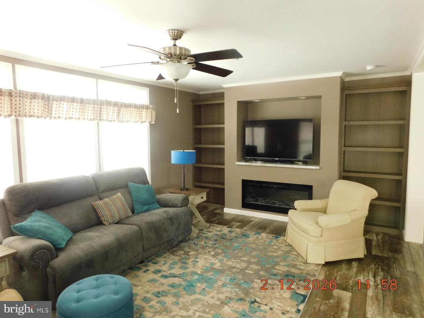 2 White Oak Drive photo 3