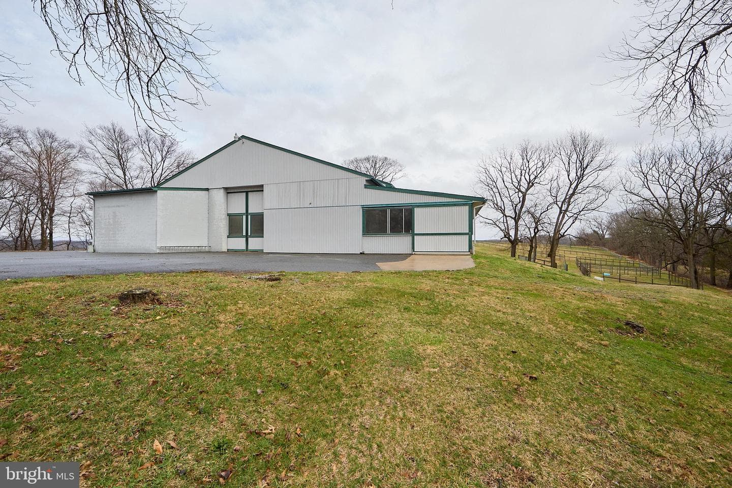 1089 Nesbitt Road photo 45