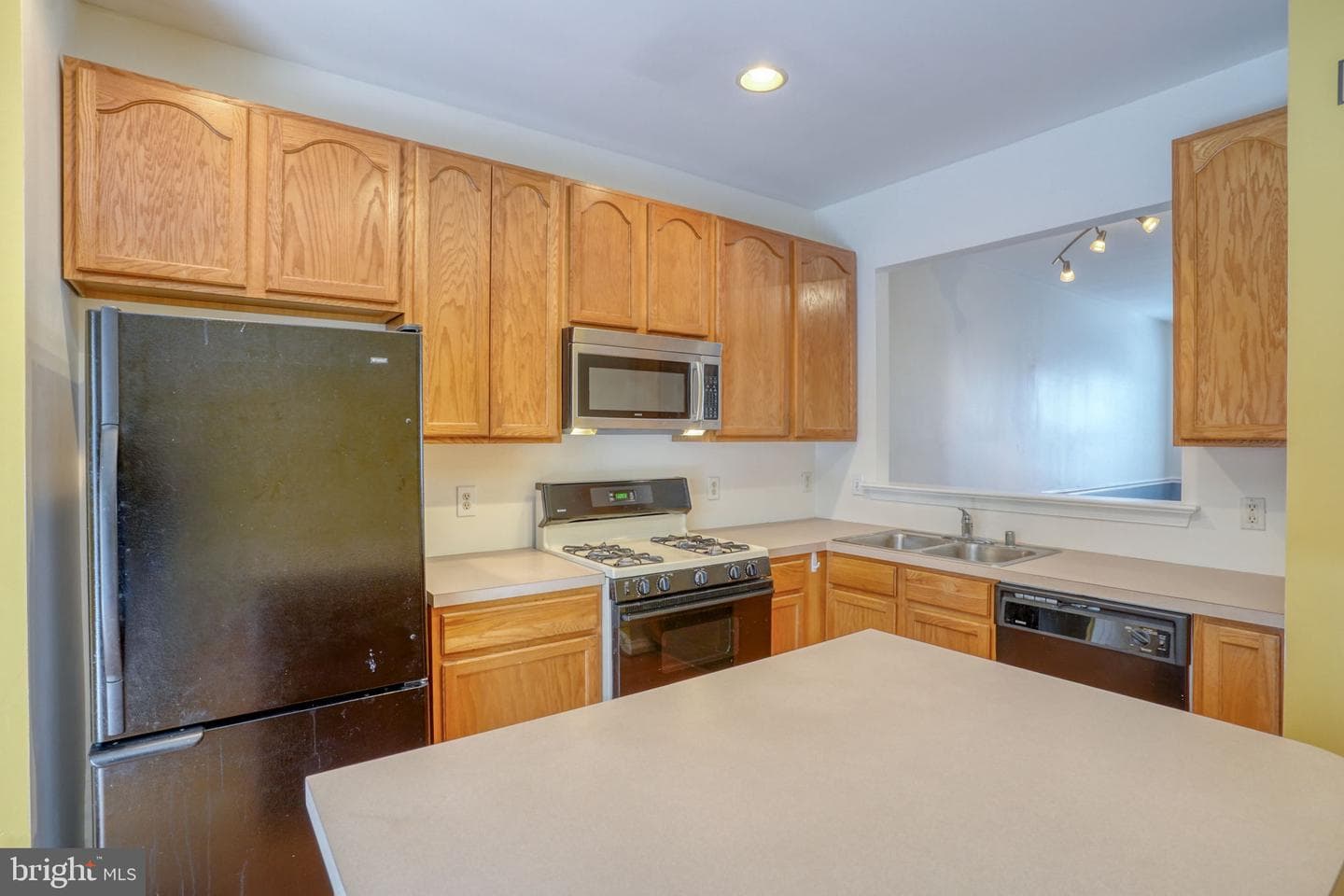 43 Mule Deer Court photo 16