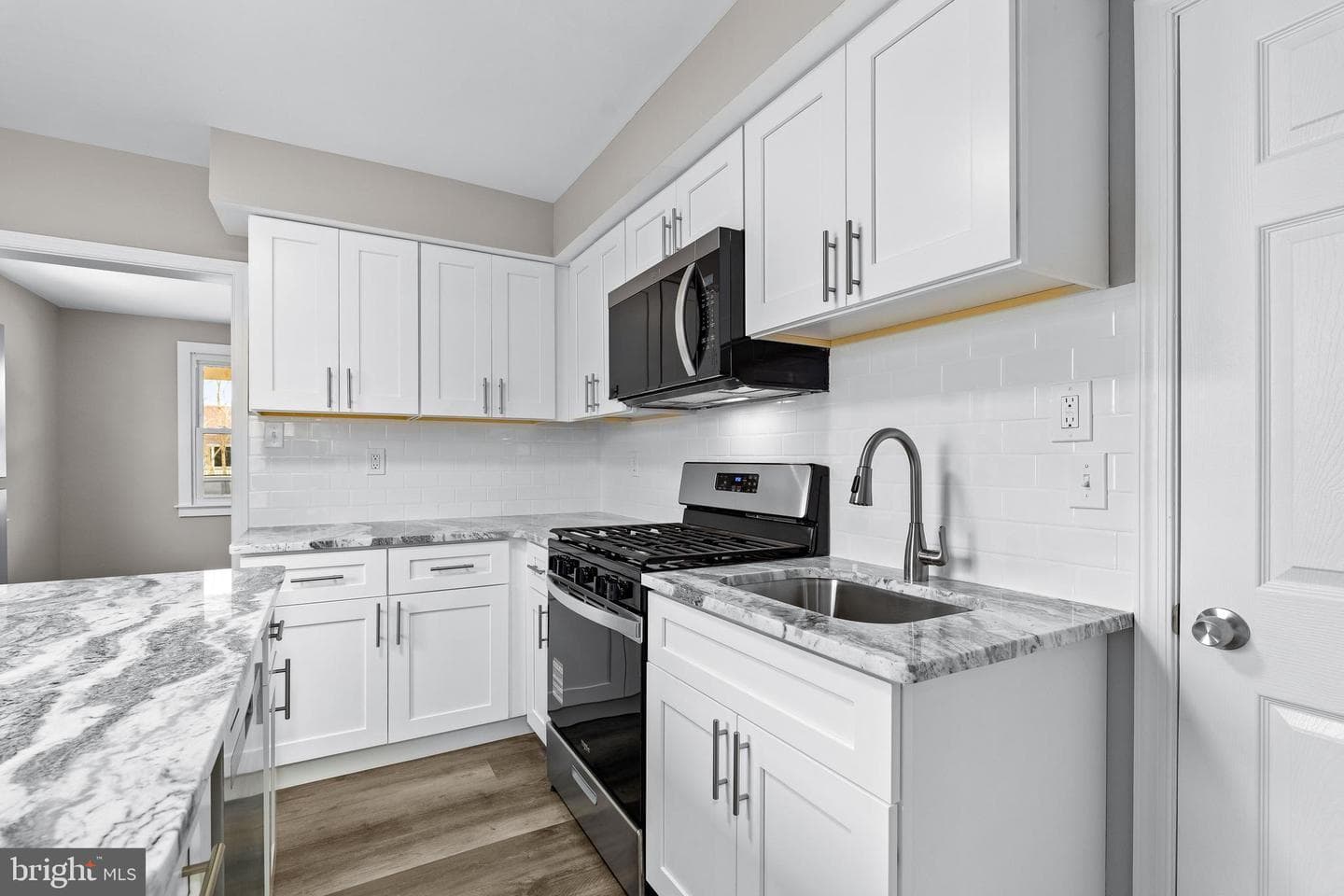213 Locust Lane photo 10