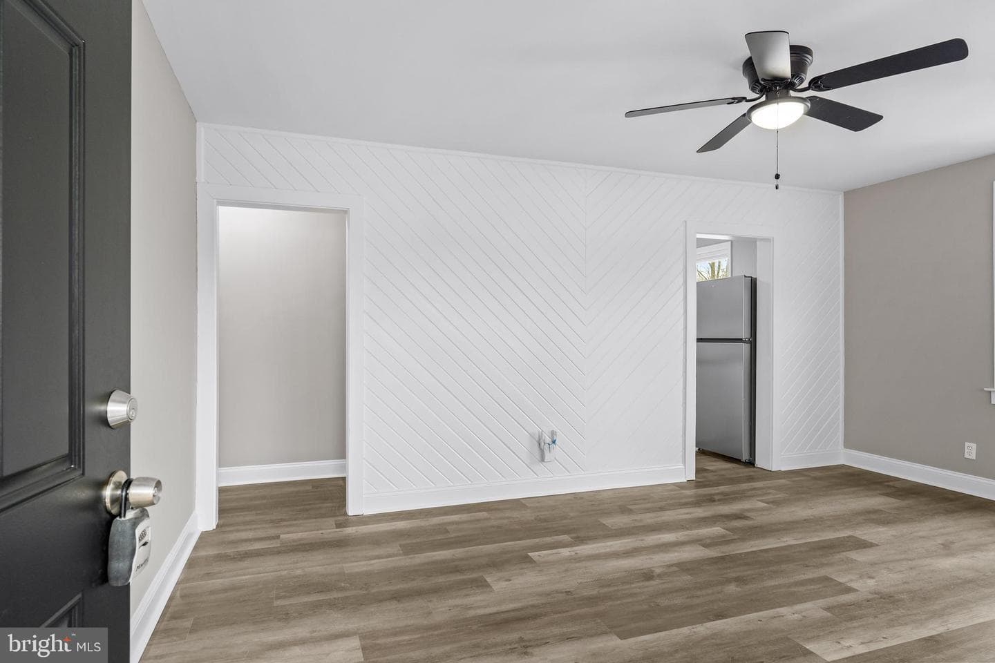 213 Locust Lane photo 2