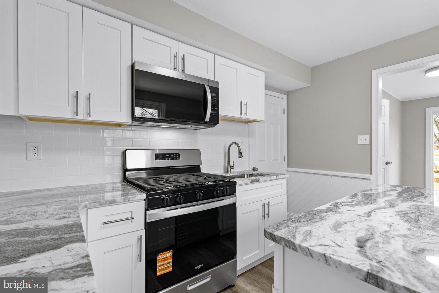 213 Locust Lane photo 8