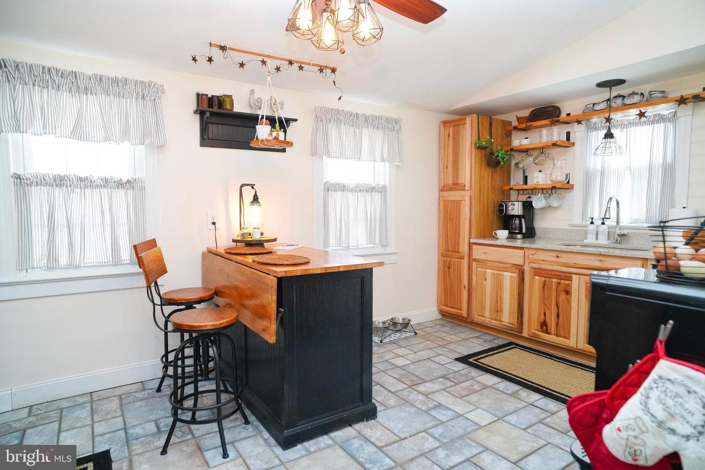 1136 Mechanics Valley Road photo 15