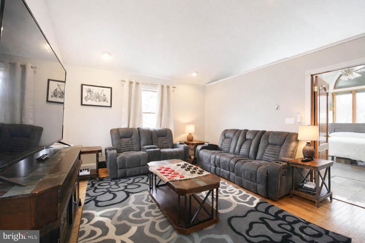 105 W Village Road photo 14