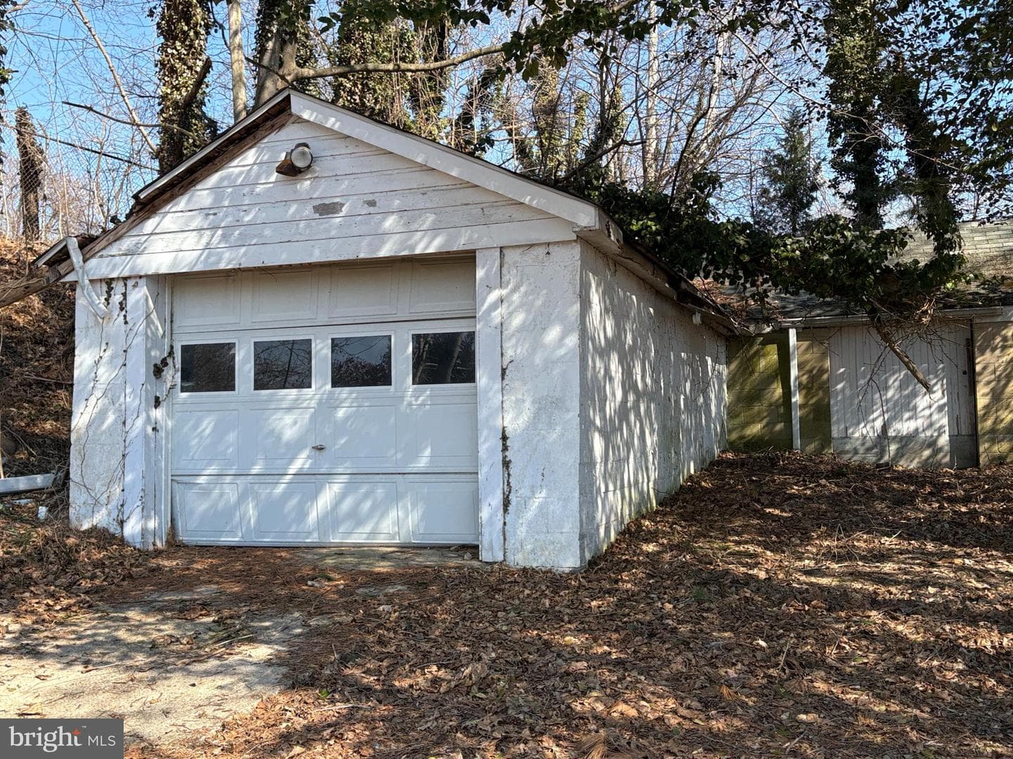 2398 Frenchtown Road photo 33