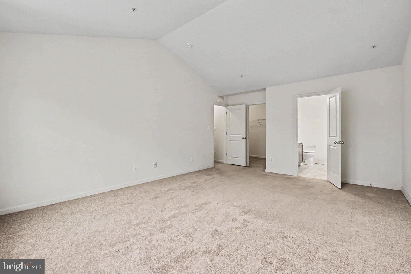 35 Sparrows Way photo 18