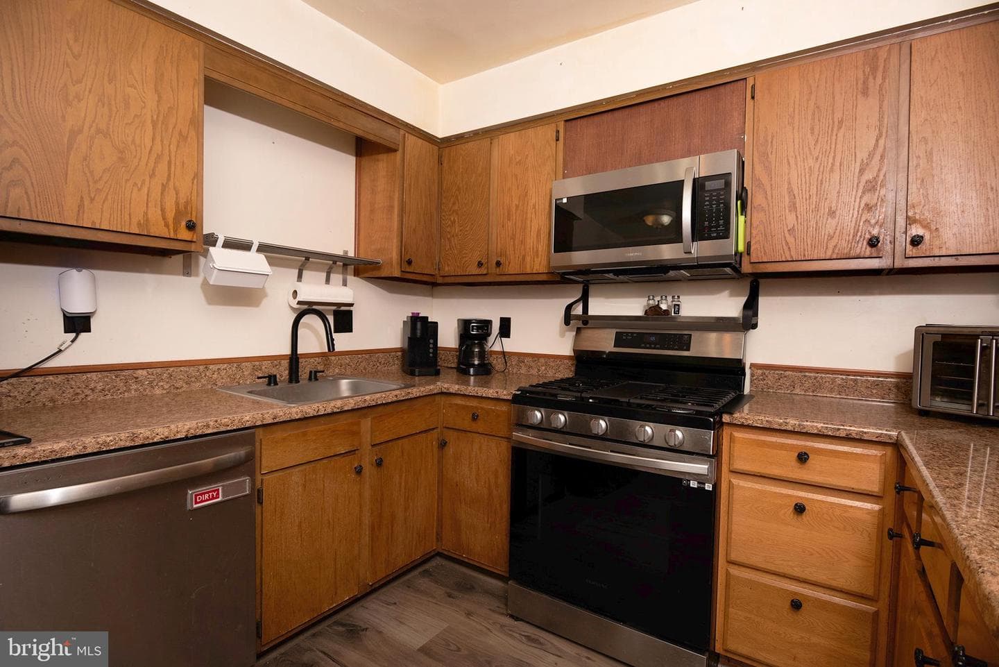 10 Hatteras Court photo 8