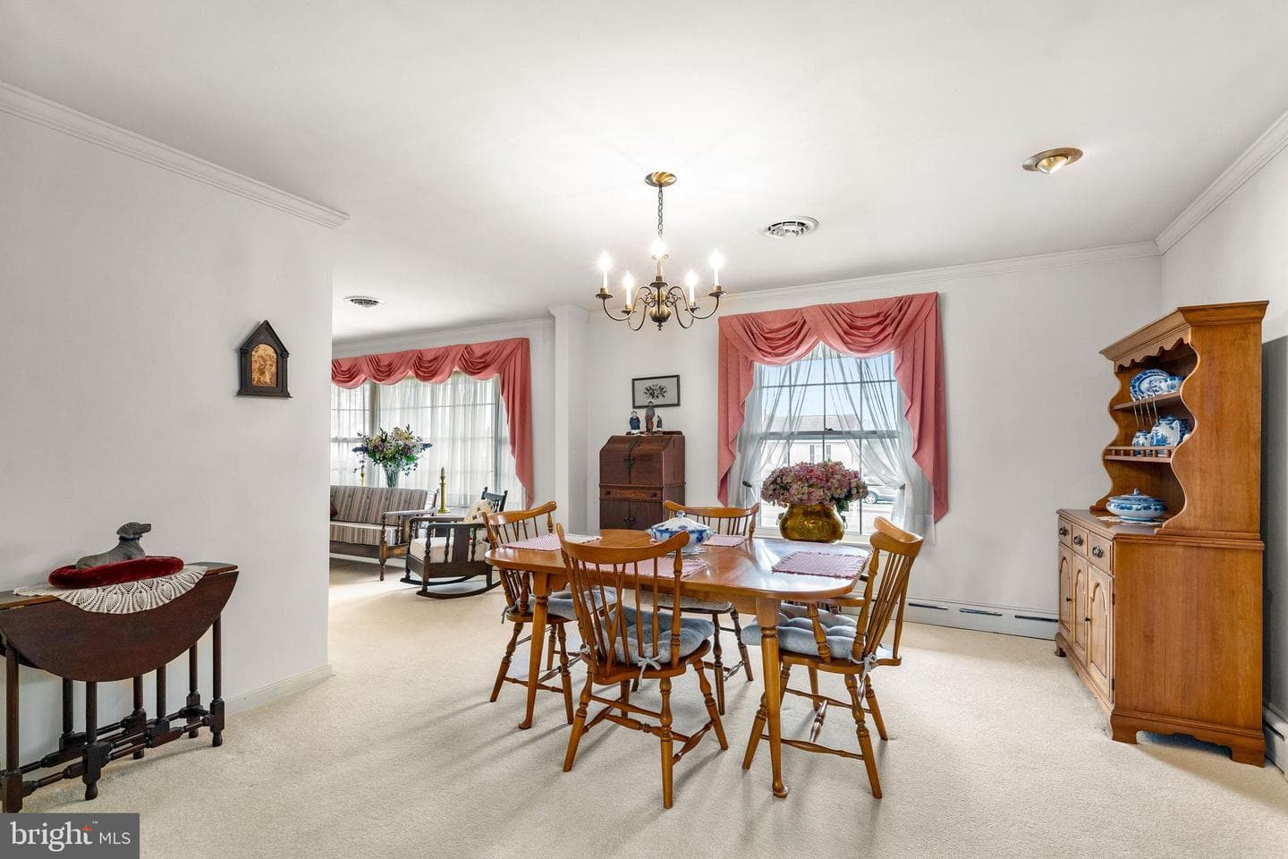 10 Pogue Avenue photo 14
