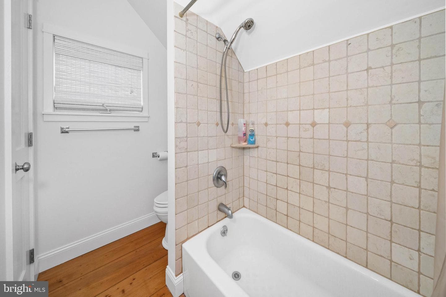 38 Virginia Avenue photo 42
