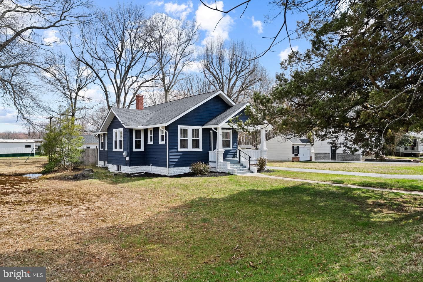 752 Aiken Avenue photo 3