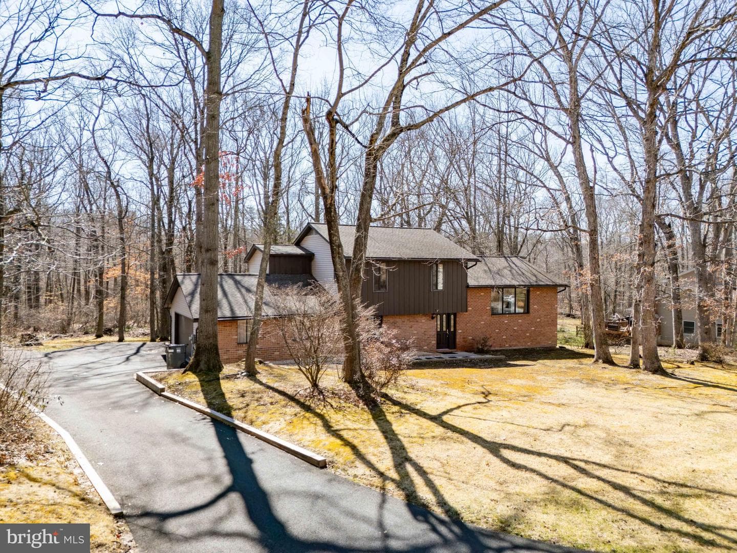 10 Schoolhouse Lane