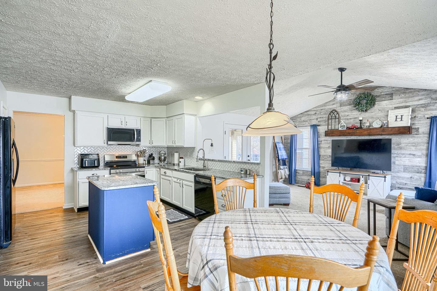 35 Coulson Drive photo 18