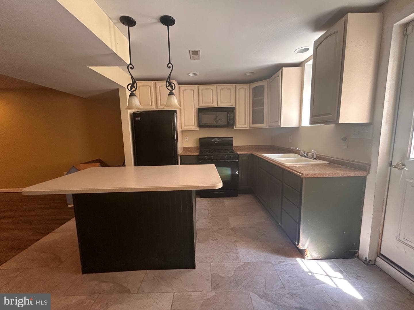 221 Bennie Drive photo 29