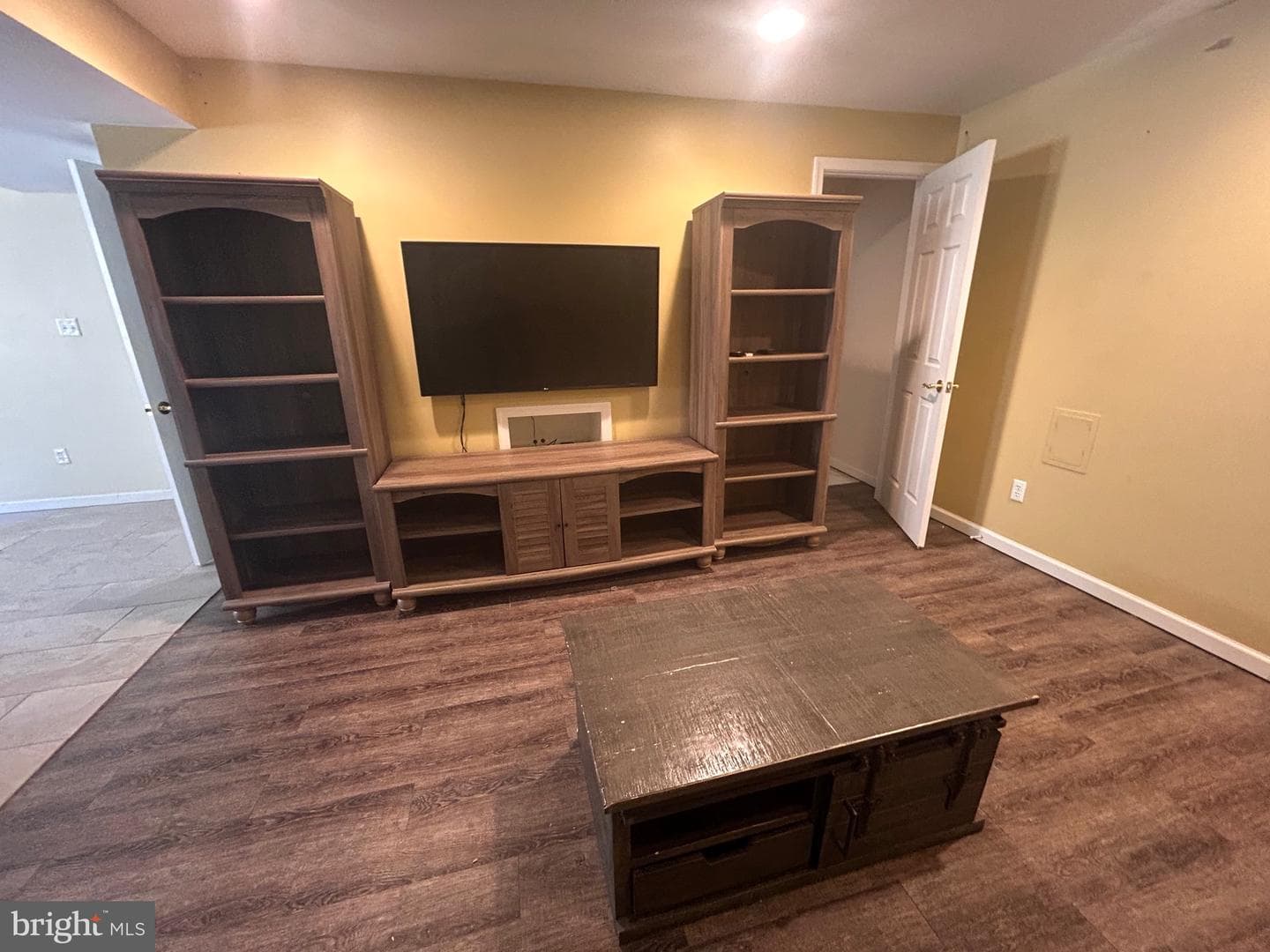 221 Bennie Drive photo 31