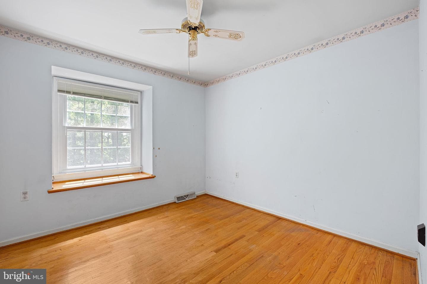 83 Caldwell Road photo 19