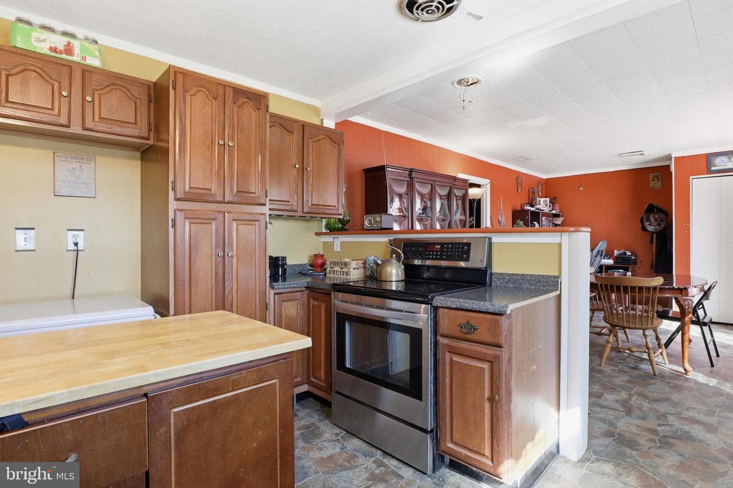 1616 Ingleside Avenue photo 8