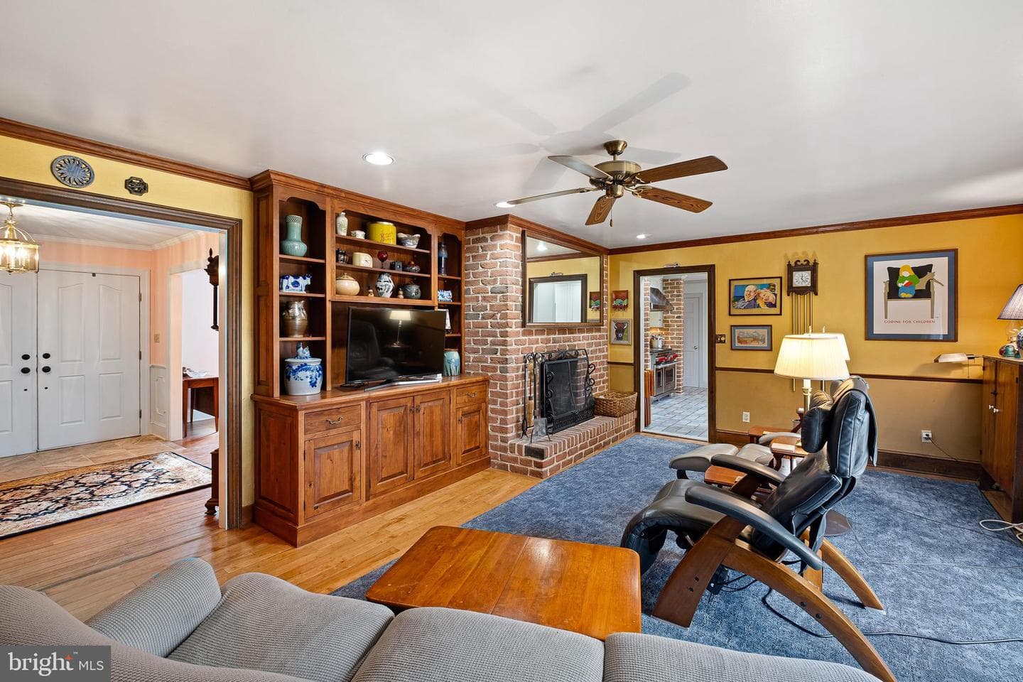 185 Riverside Drive photo 16