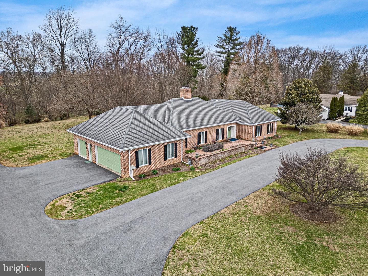185 Riverside Drive photo 33