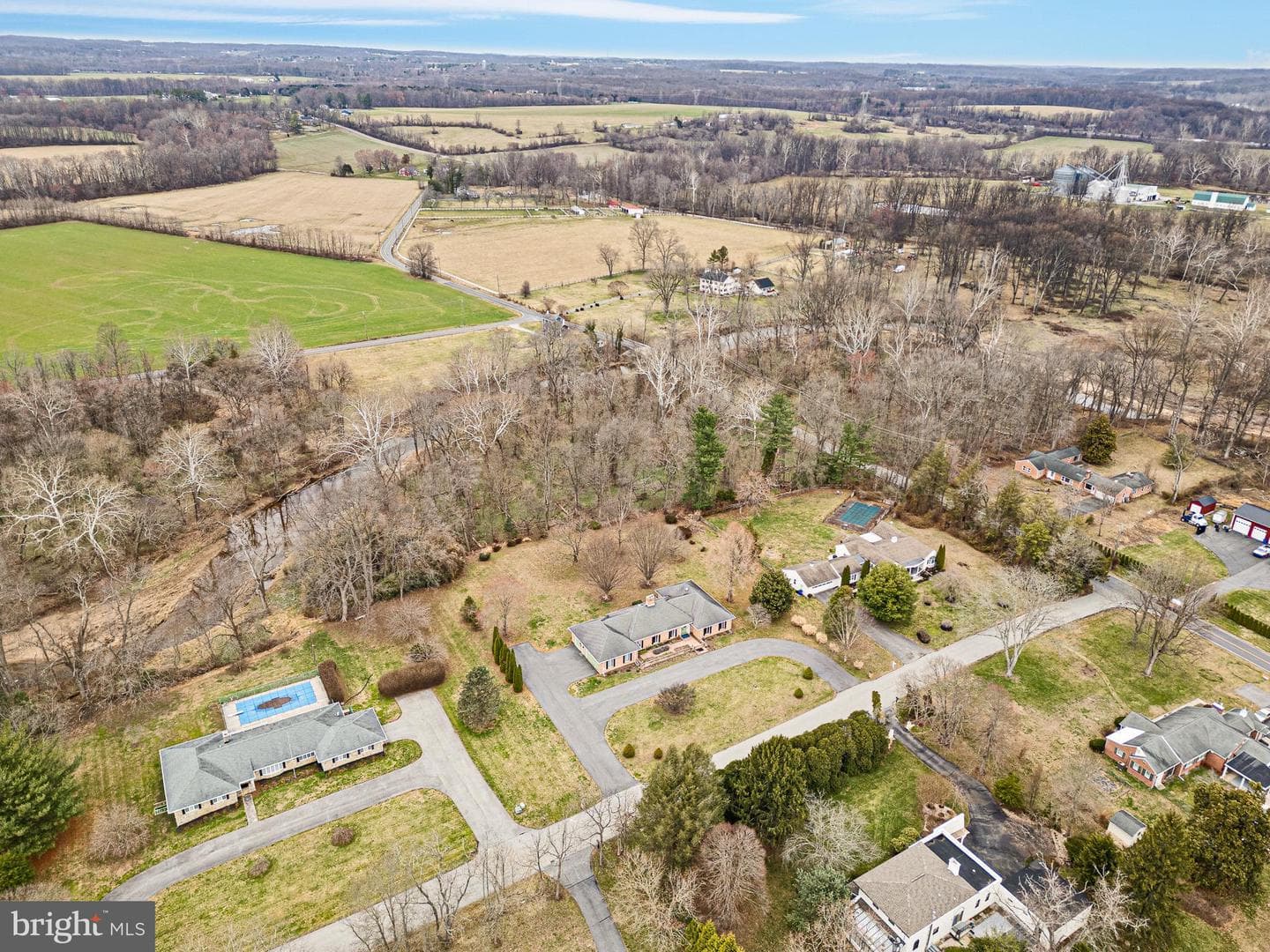 185 Riverside Drive photo 36