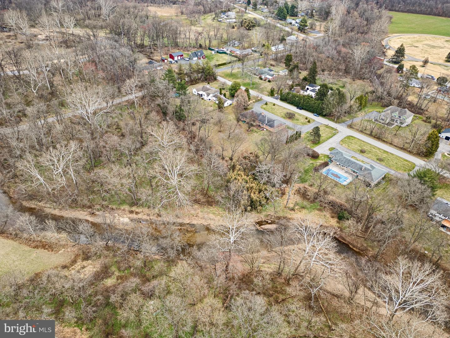 185 Riverside Drive photo 37