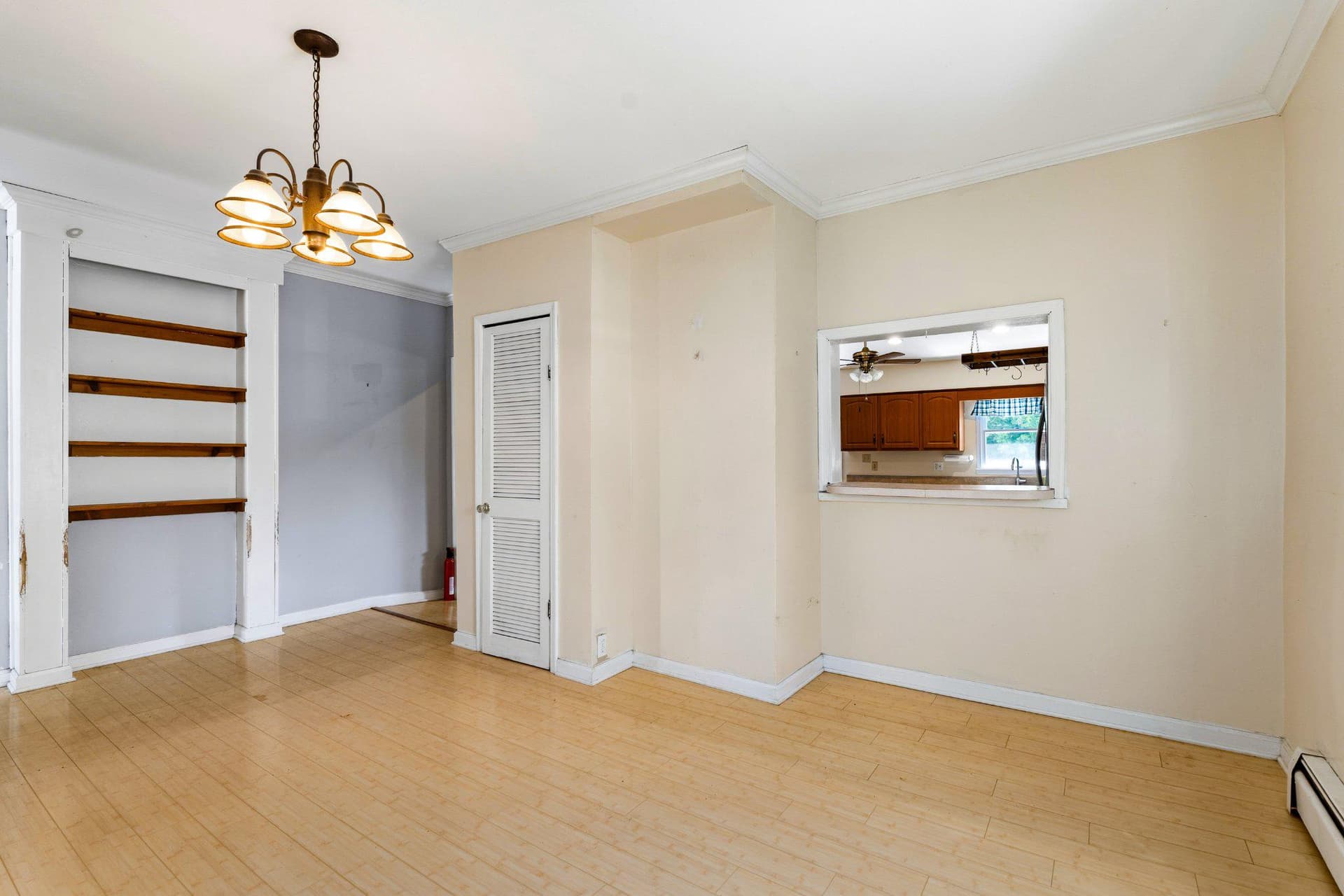 320 Cecil Street photo 10