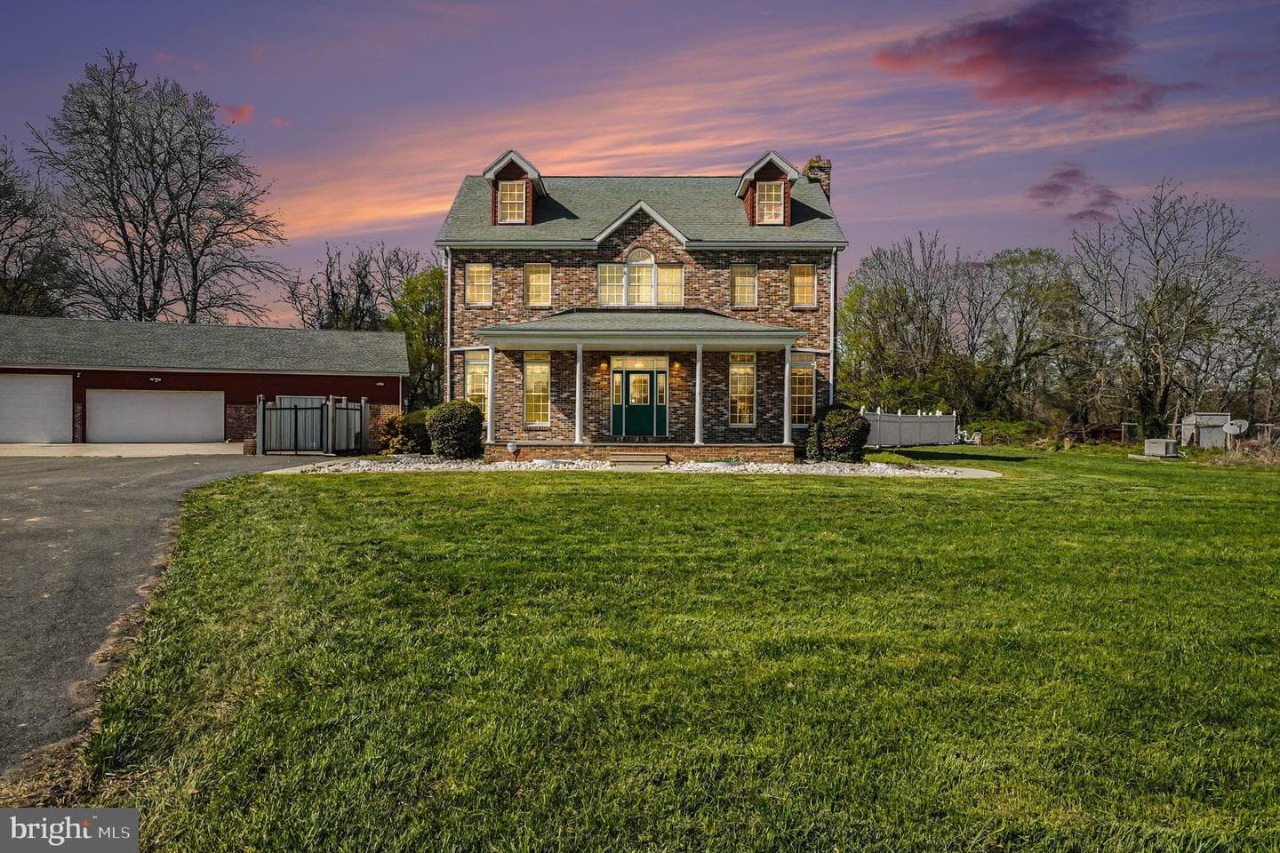 721 Knight Island Road photo 3