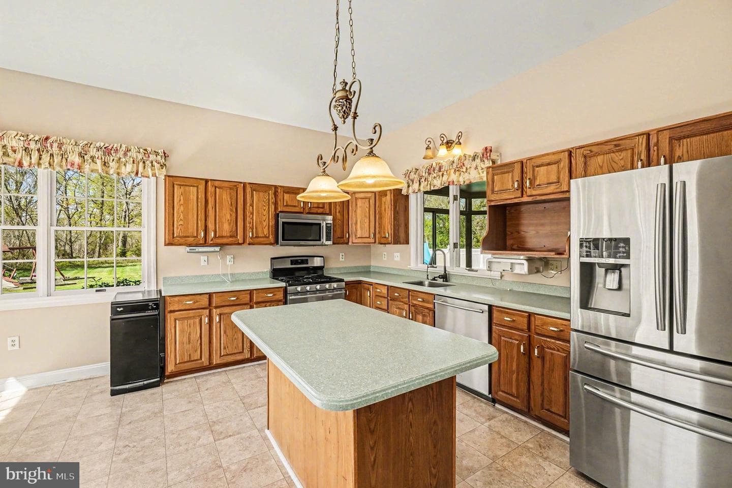 721 Knight Island Road photo 35