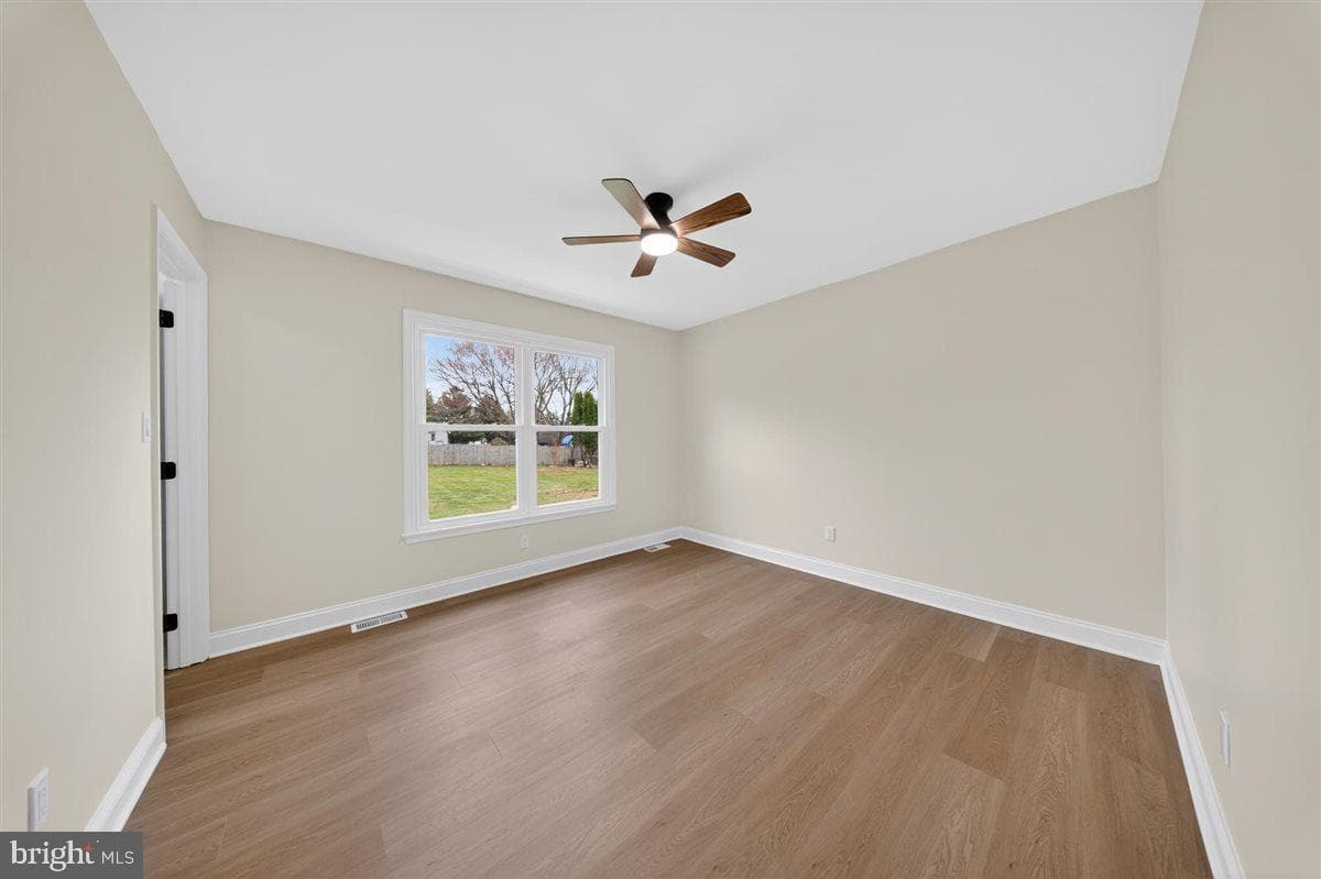 148 Windmill Road photo 14